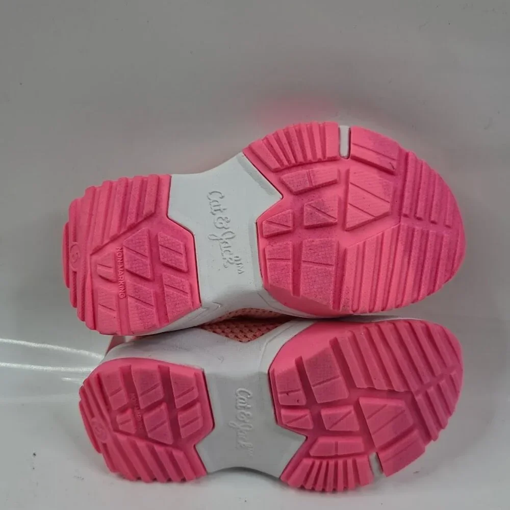 Cat & Jack Girl's Pink Mesh Slip-On Outdoor Casual Water Shoes Size 5
